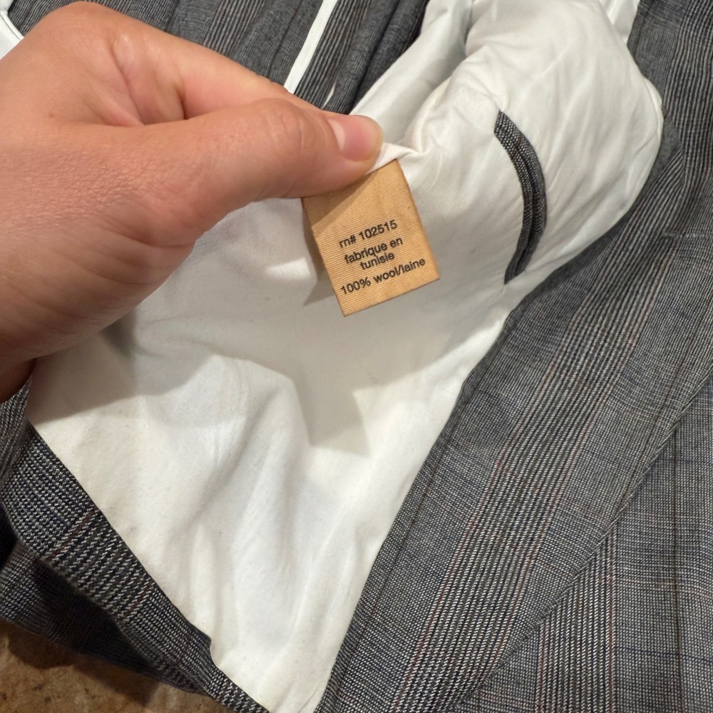 John Varvatos USA Mens Grey Plaid Blazer Sport Coat Sz 40 Versatile Work Casual - Picture 11 of 12